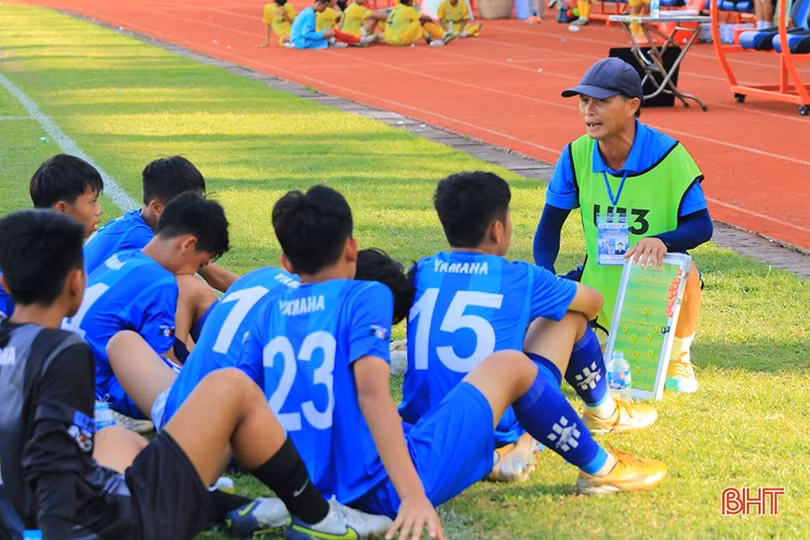 Người thầm lặng góp sức cho bóng đá trẻ Hà Tĩnh