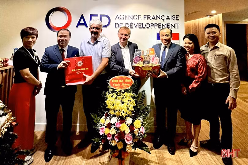 Nâng tầm quan hệ hợp tác với các đại sứ quán và tổ chức quốc tế tại Việt Nam