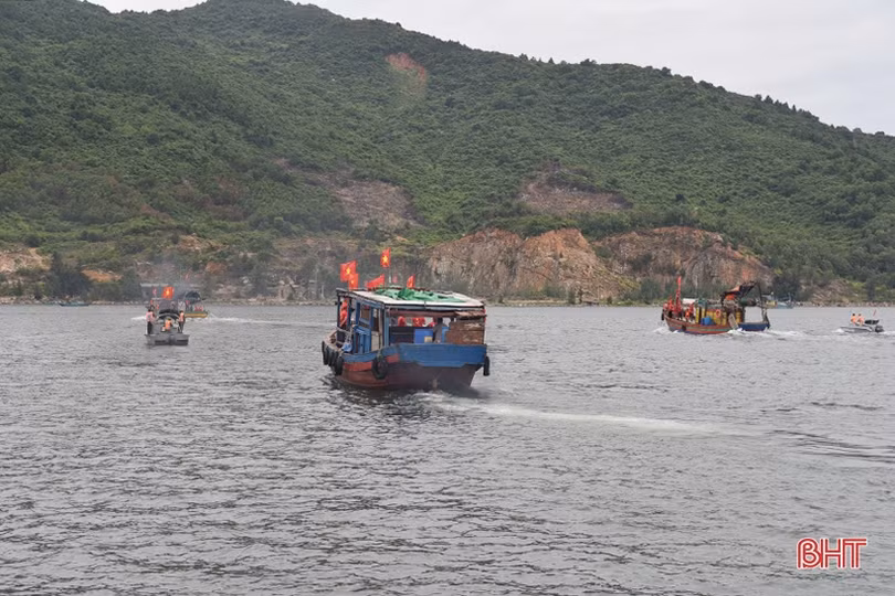 Sôi nổi phong trào thi đua quyết thắng trong lực lượng vũ trang 