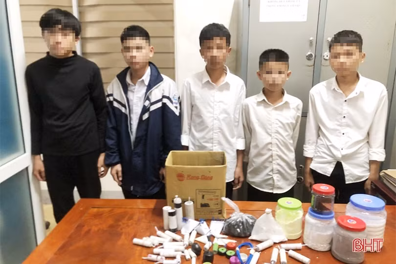 Cảnh báo: 1 tháng phát hiện 94 học sinh Hà Tĩnh vi phạm về pháo nổ 