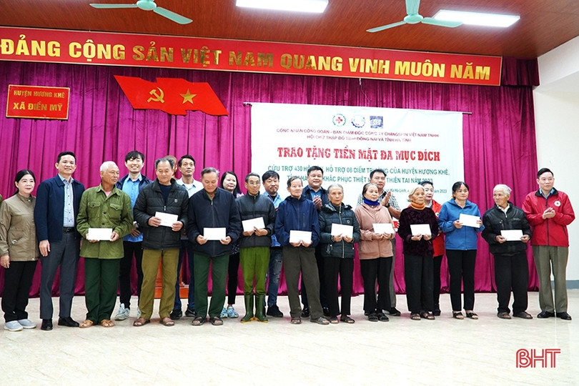 Gần 310 triệu đồng đến với vùng lũ Hương Khê