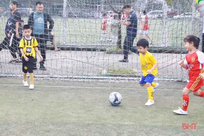 Sôi động giải thể thao “Trung Kiên Super Kids”