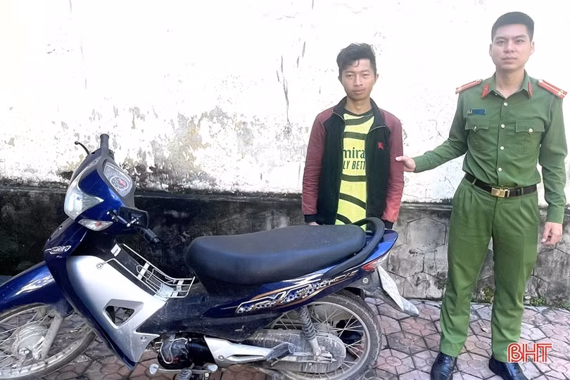 Đi đám cưới, “tiện tay” dắt luôn xe máy bán lấy tiền tiêu