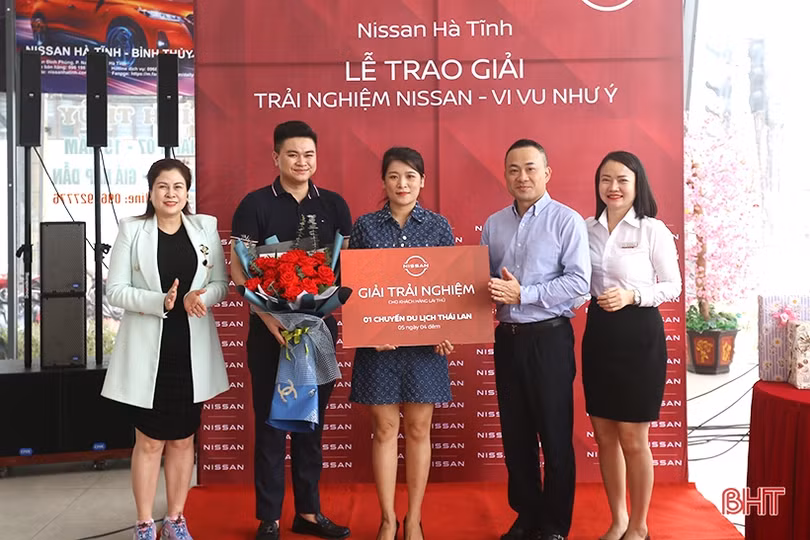 Lái thử xe ở Nissan Hà Tĩnh, khách hàng trúng chuyến du lịch Thái Lan