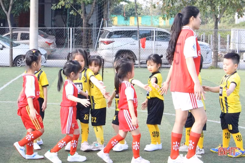 Sôi động giải thể thao “Trung Kiên Super Kids”