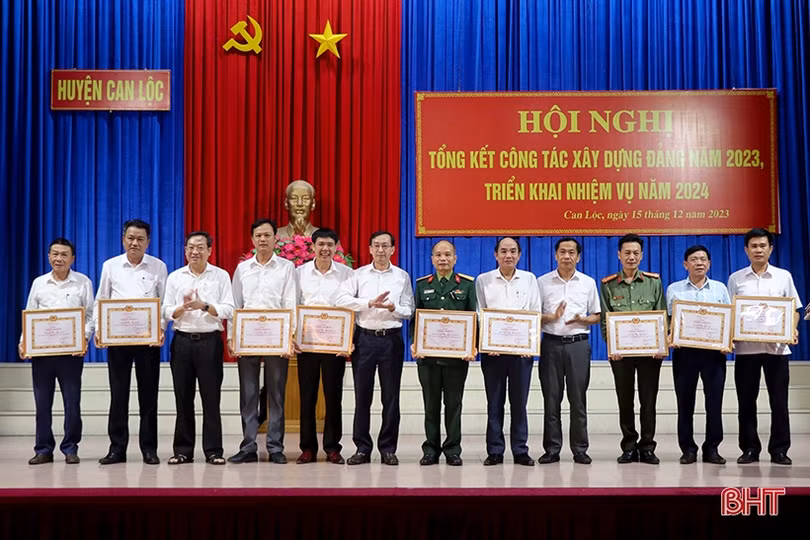 Huy động nguồn lực, sớm đưa Can Lộc đạt huyện NTM nâng cao