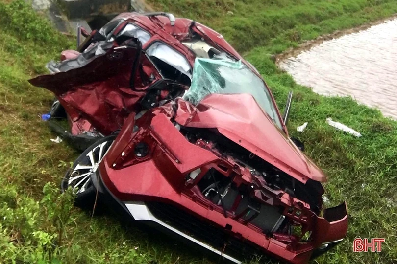 Điều tra nguyên nhân vụ tai nạn giao thông trên đường ven biển Hà Tĩnh