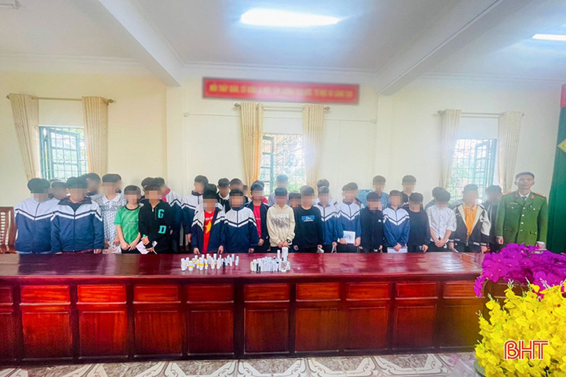 Ngăn chặn nhóm học sinh định lên mạng mua tiền chất chế tạo pháo nổ