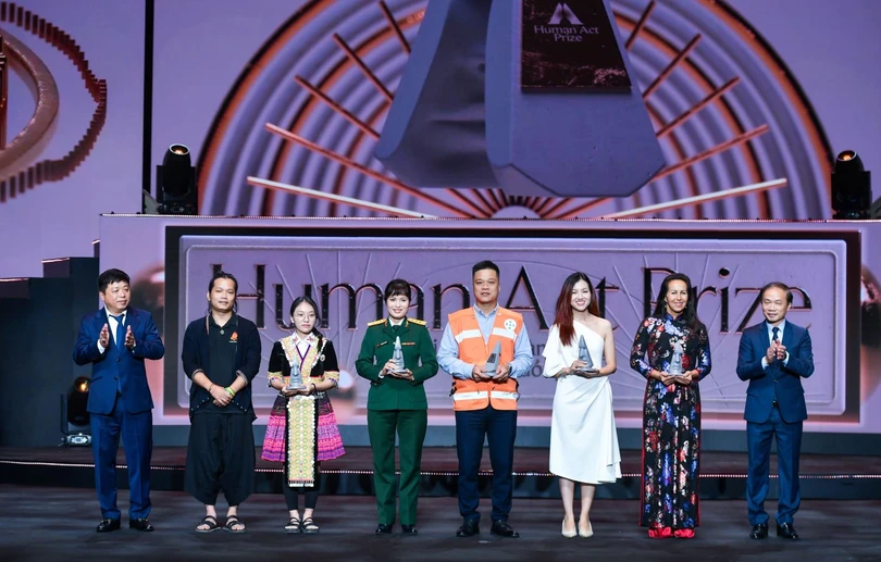 Trao giải thưởng Hành động vì cộng đồng - Human Act Prize 2023