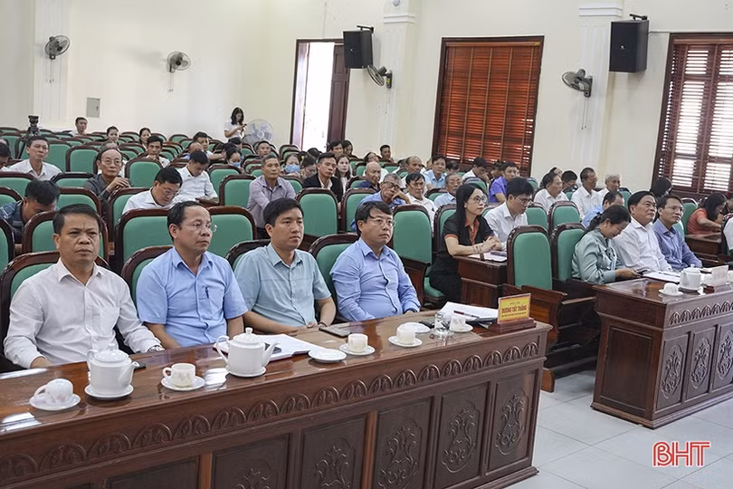 Thành ủy Hà Tĩnh gặp mặt đảng viên là người công giáo nhân dịp Giáng sinh