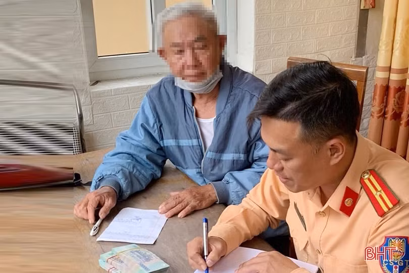 Bị gọi điện lừa đảo, cụ ông ở Hồng Lĩnh kịp thời trình báo công an