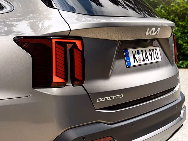 Kia Sorento 2024 ra mắt tại châu Âu, chờ về Việt Nam