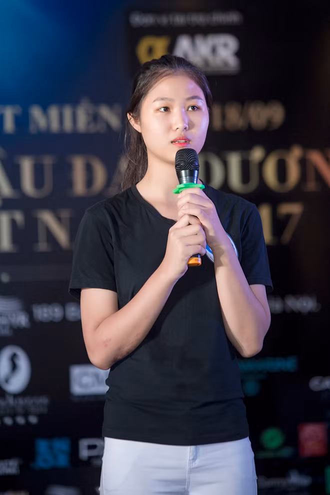 nu sinh ha tinh vao chung ket hoa hau dai duong