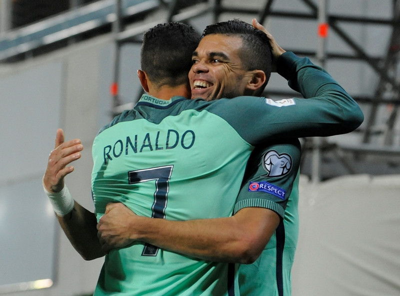 ronaldo toa sang bo dao nha tien sat ve du world cup 2018