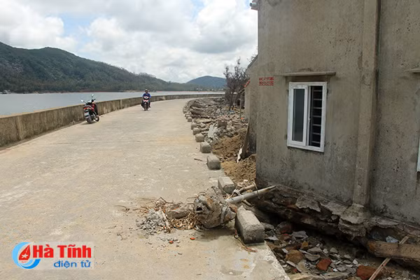 de bien cam nhuong sat lo nghiem trong de doa gan ngan ho dan