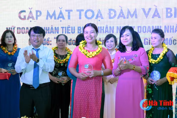 nu doanh nhan ha tinh chia se kinh nghiem giam doc dieu hanh