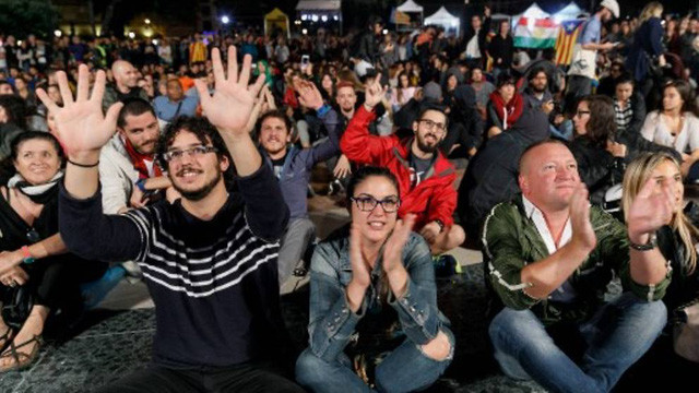 90 nguoi catalonia muon tach khoi tay ban nha
