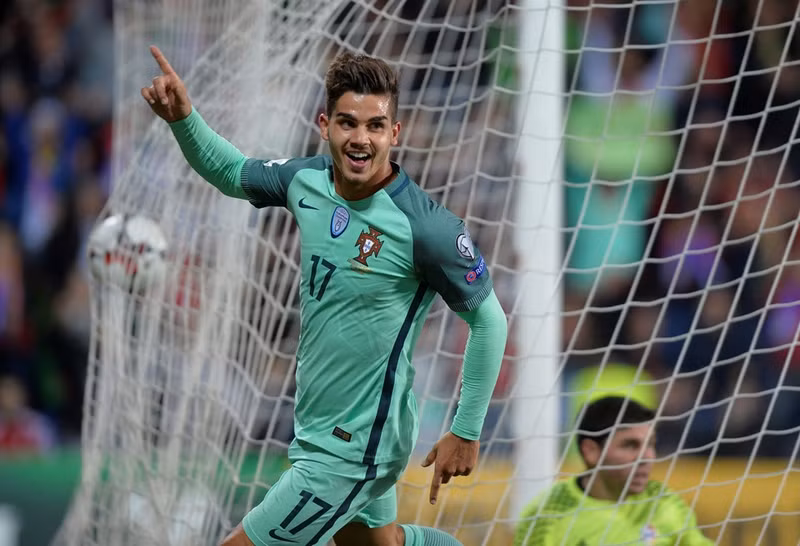 ronaldo toa sang bo dao nha tien sat ve du world cup 2018