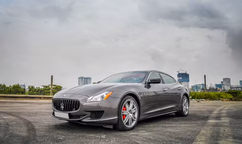 maserati quattroporte sieu xe duong pho gia 6 ty dong