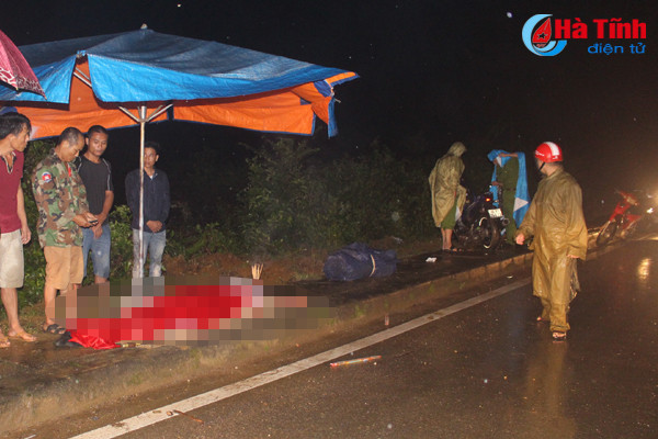 xe may bay len via he nam thanh nien tu vong tai cho