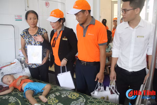 thap sang uoc mo tre em dan toc chut