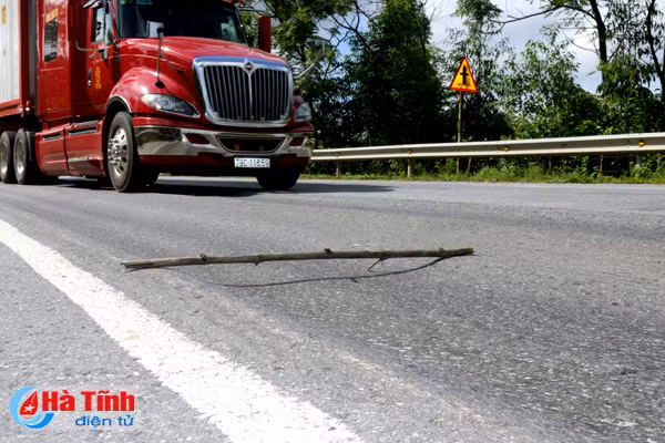 tuyen duong tranh ky anh xuong cap nghiem trong