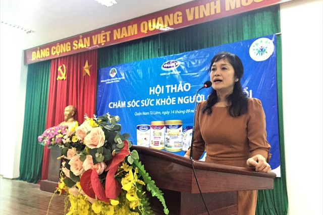 vinamilk tiep tuc hanh trinh cham soc suc khoe cho gan 2 000 nguoi cao tuoi