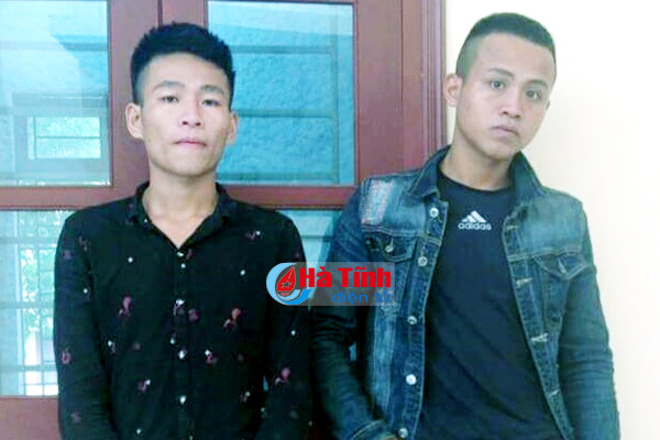 bat 2 doi tuong chuyen dot nhap nha tho mieu mao trom tai san