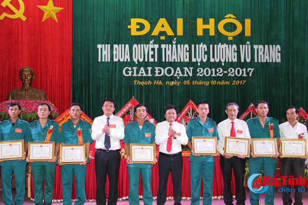 vinh danh 22 dien hinh phong trao thi dua quyet thang huyen thach ha