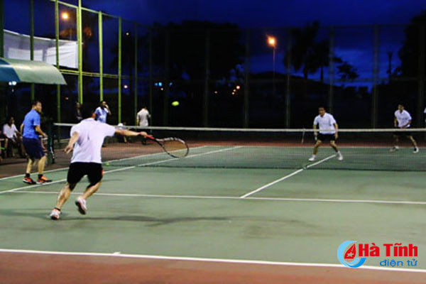 soi noi giai quan vot mung ngay doanh nhan viet nam