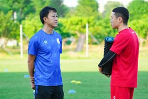 Ông Nguyễn Thành Công đã có buổi làm quen với CLB PVF-CAND. Ảnh: CLB PVF-CAND.