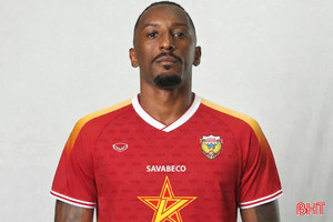 Hồng Lĩnh Hà Tĩnh chiêu mộ tiền đạo Brazil