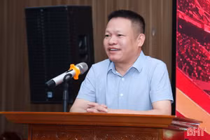 Hồng Lĩnh Hà Tĩnh chào đón cầu thủ xa quê về thi đấu