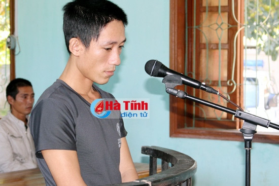 "Vác" kiếm đuổi chém bạn rượu vì xích mích ảnh 2