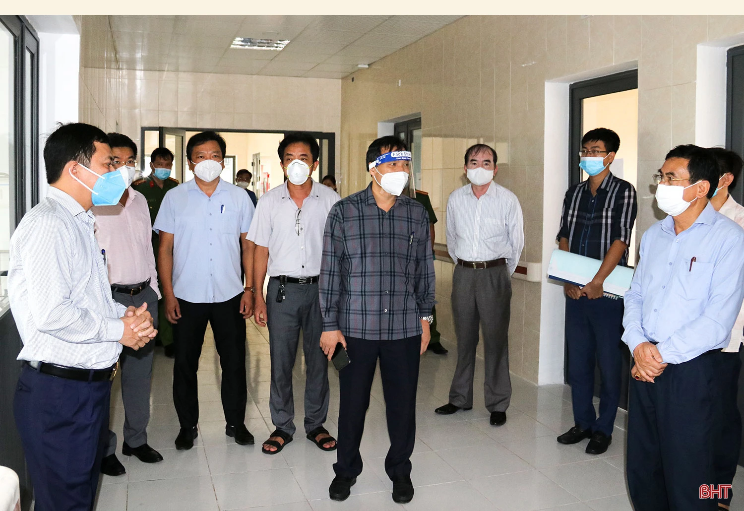 Đưa nghị quyết đại hội Đảng các cấp vào cuộc sống - “Quả ngọt” trong năm đầu gian khó (bài 2): Toàn Đảng, toàn dân đoàn kết phòng, chống dịch COVID-19