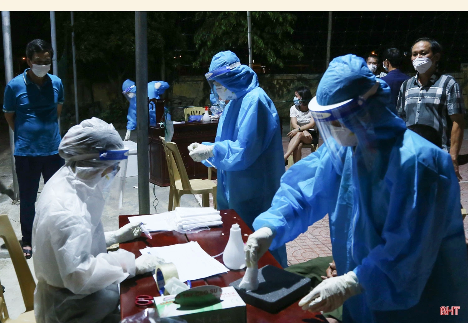 Đưa nghị quyết đại hội Đảng các cấp vào cuộc sống - “Quả ngọt” trong năm đầu gian khó (bài 2): Toàn Đảng, toàn dân đoàn kết phòng, chống dịch COVID-19