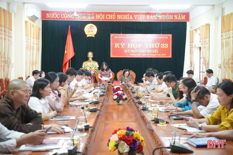 Đại biểu tham dự kỳ họp