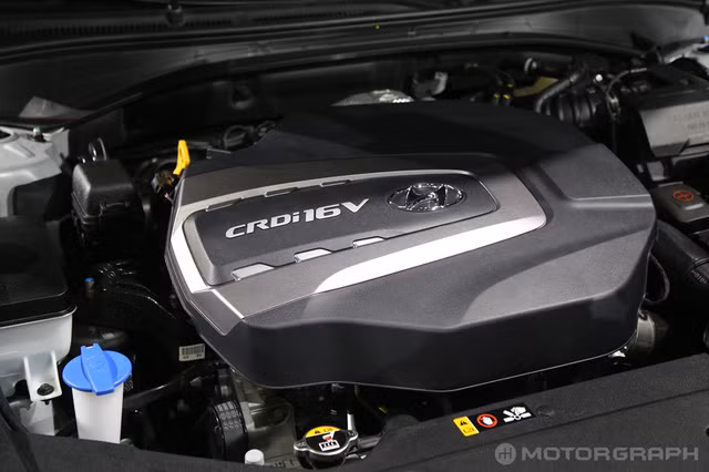 hyundai azera the he moi vua ra mat da ban chay nhu tom tuoi