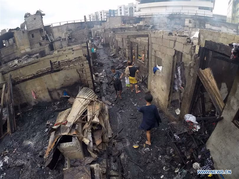 photo hoa hoan thieu rui khu o chuot o manila hon 1 000 gia dinh mat nha cua