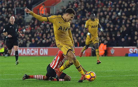kane da hong phat den tottenham van nguoc dong ngoan muc