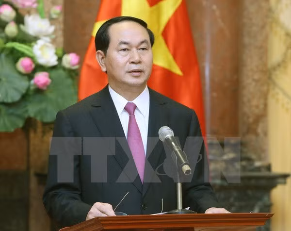 tin tuong vao su dong long quyet tam cua toan dan toc