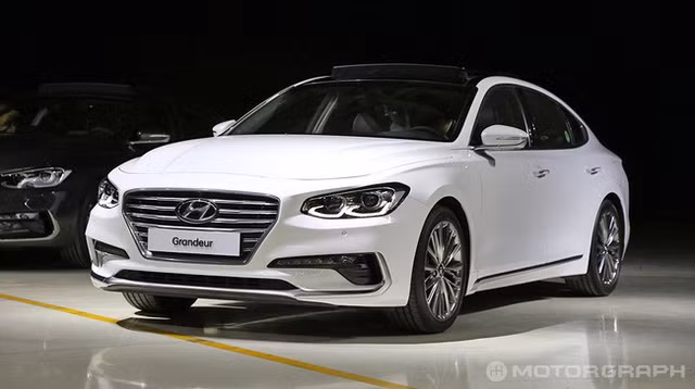 hyundai azera the he moi vua ra mat da ban chay nhu tom tuoi