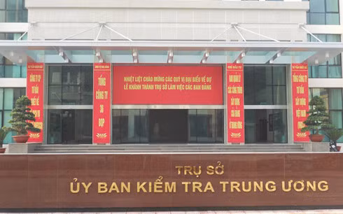 uy ban kiem tra t u yeu cau 2 chu tich tinh nghiem tuc kiem diem