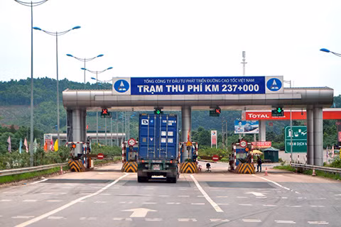 them nhieu loai o to khong phai nop phi su dung duong bo