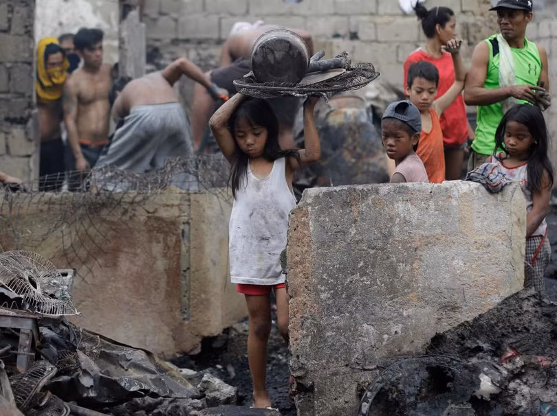 photo hoa hoan thieu rui khu o chuot o manila hon 1 000 gia dinh mat nha cua