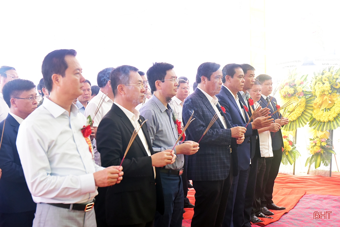 Khởi công tu bổ lăng mộ, đền thờ Đức Đại vương Dương Đô 