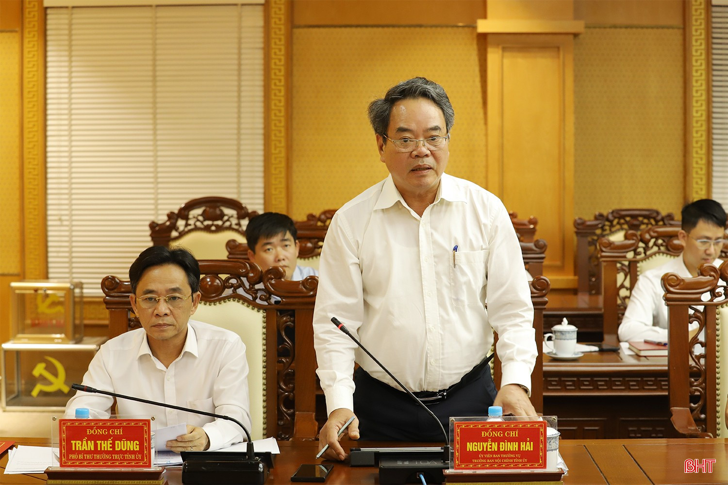 bqbht_br_noi-chinh-tinh-uy-1.jpg