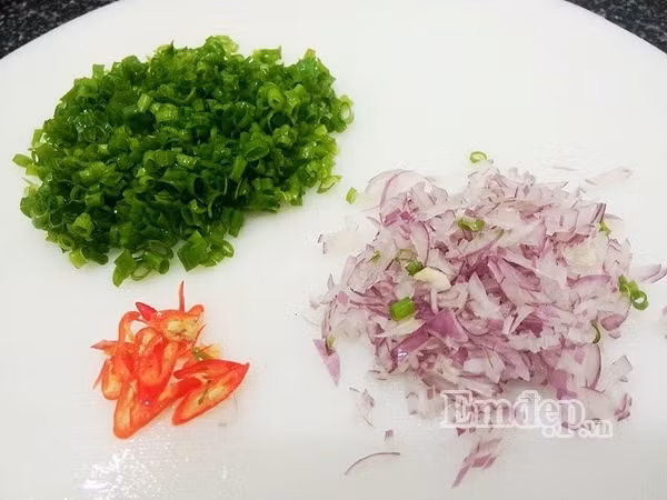 gian di re tien nhu ca com xao chua ngot ma noi com van bay het veo