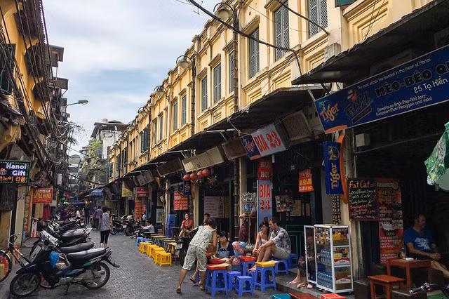 mot viet nam gian di binh yen qua goc nhin cua nhiep anh gia nguoi anh
