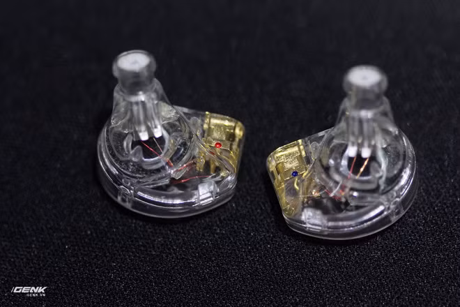 dap hop tai nghe dang hybrid cao cap mee m7 pro